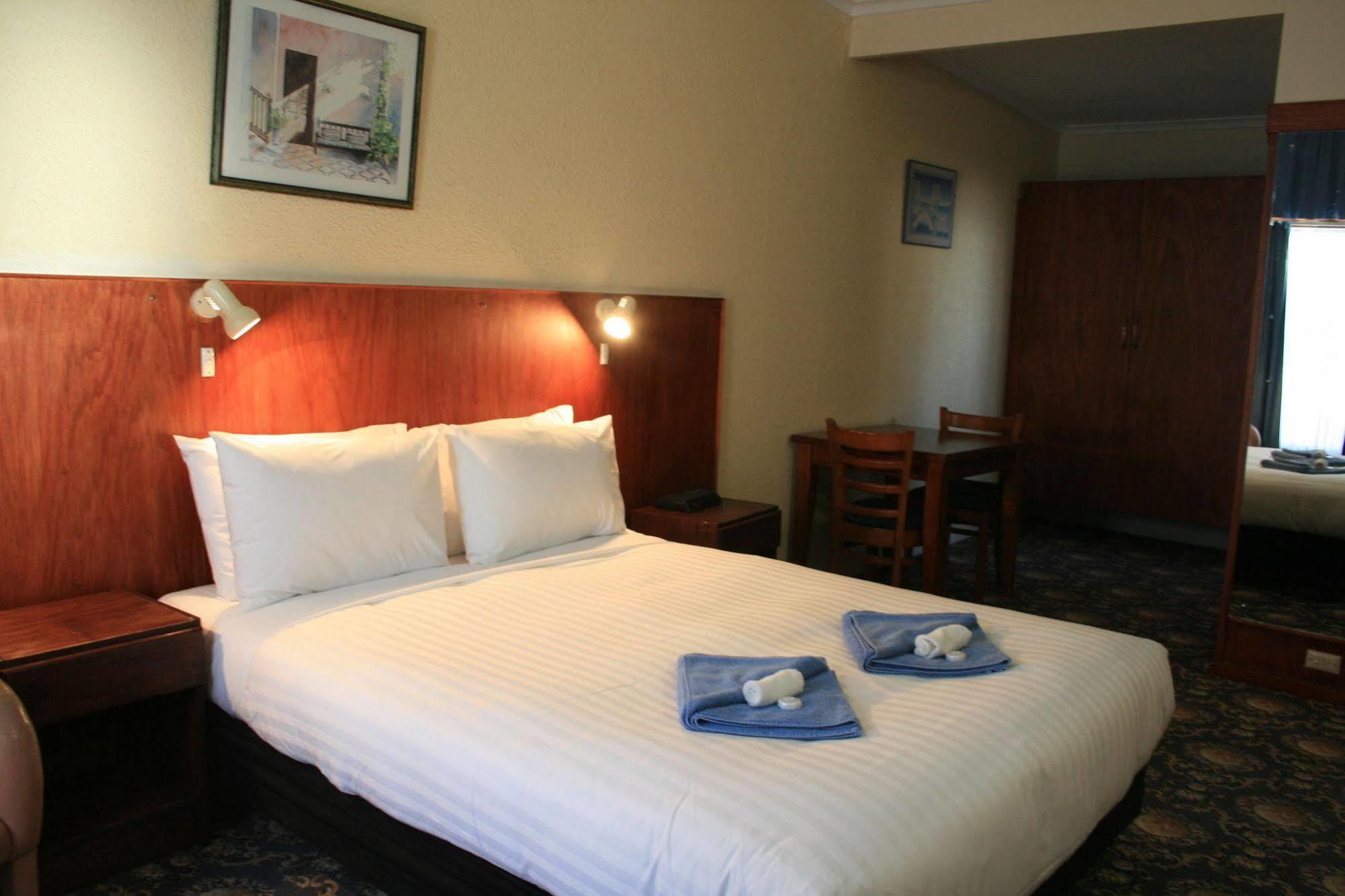 Ship Inn Motel Yarram Eksteriør billede